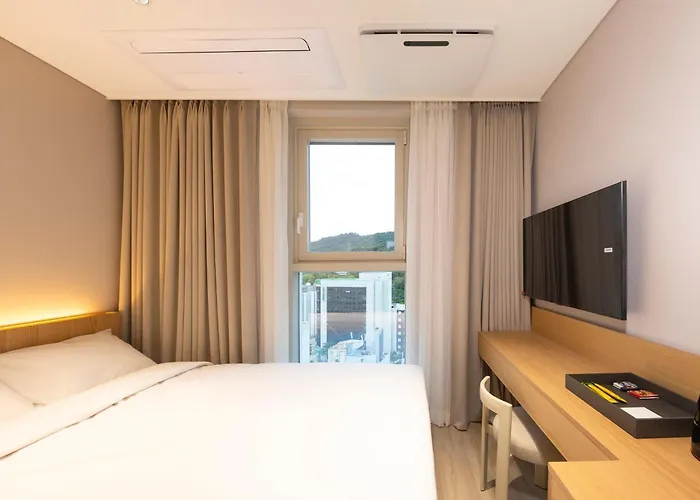 Hotel Sl Myeongdong 3*