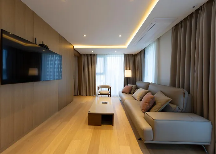 Hotel Sl Myeongdong 3*
